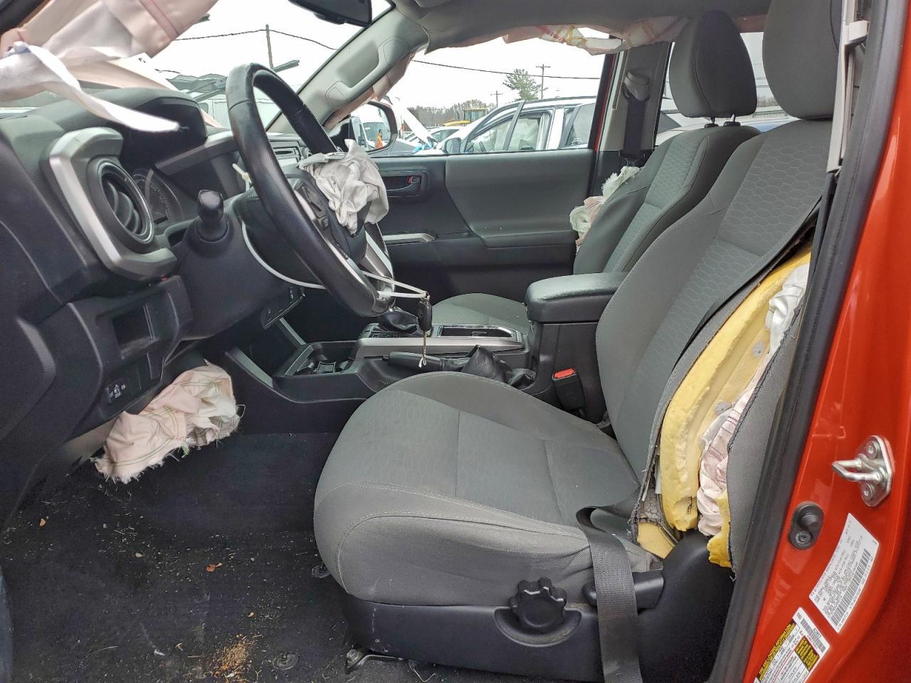 2016 TOYOTA TACOMA