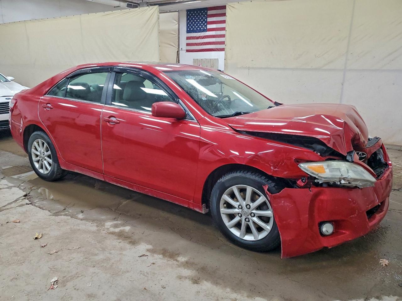 2011 TOYOTA CAMRY