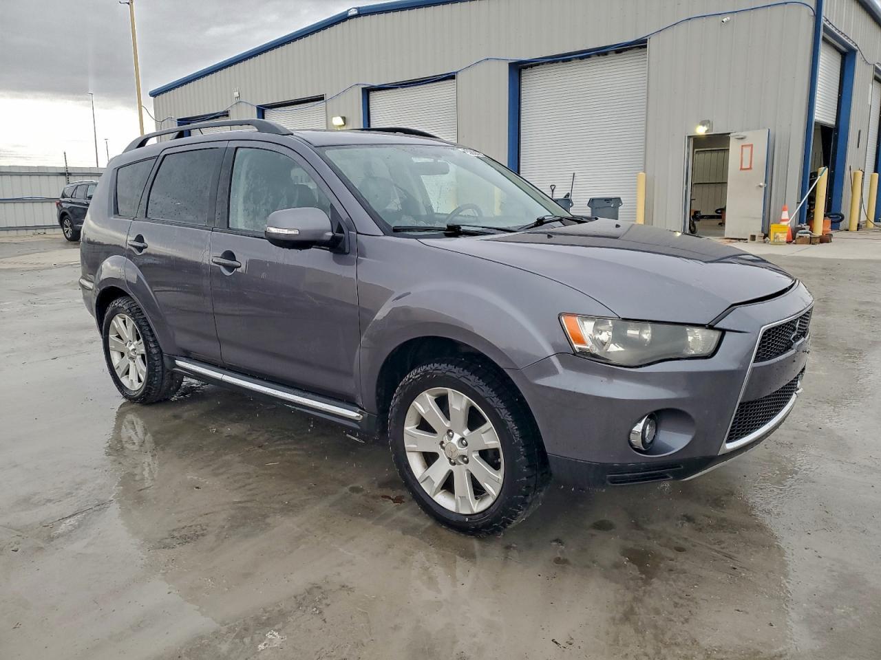 2010 MITSUBISHI outlander