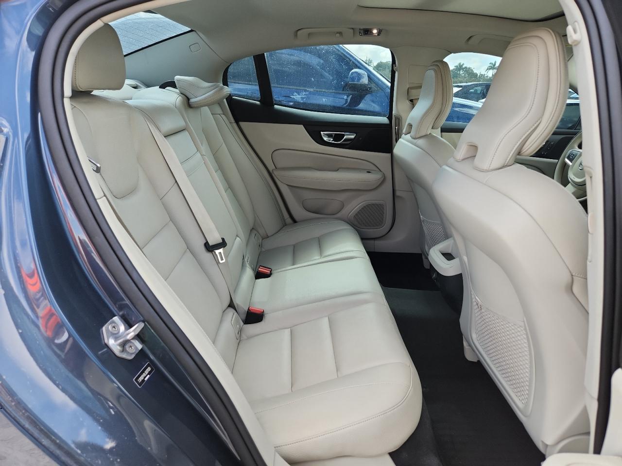 2020 VOLVO S60