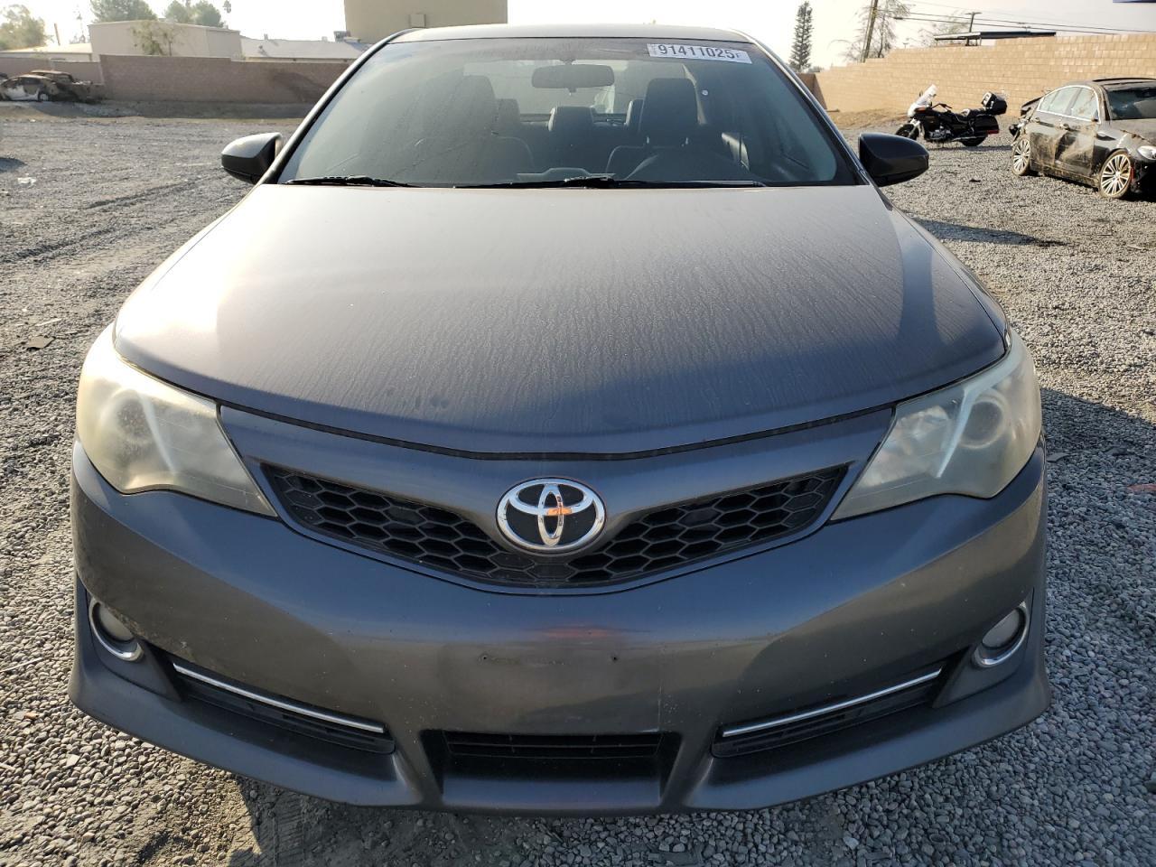 2014 TOYOTA CAMRY