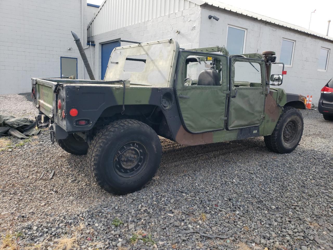 2005 HUMMER H2