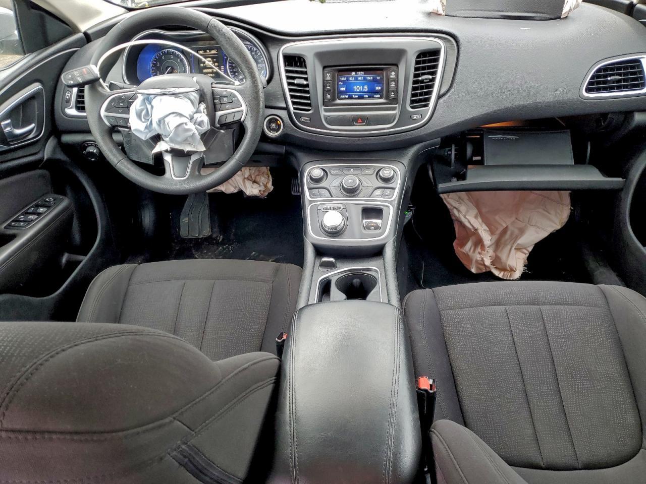 2015 CHRYSLER 200