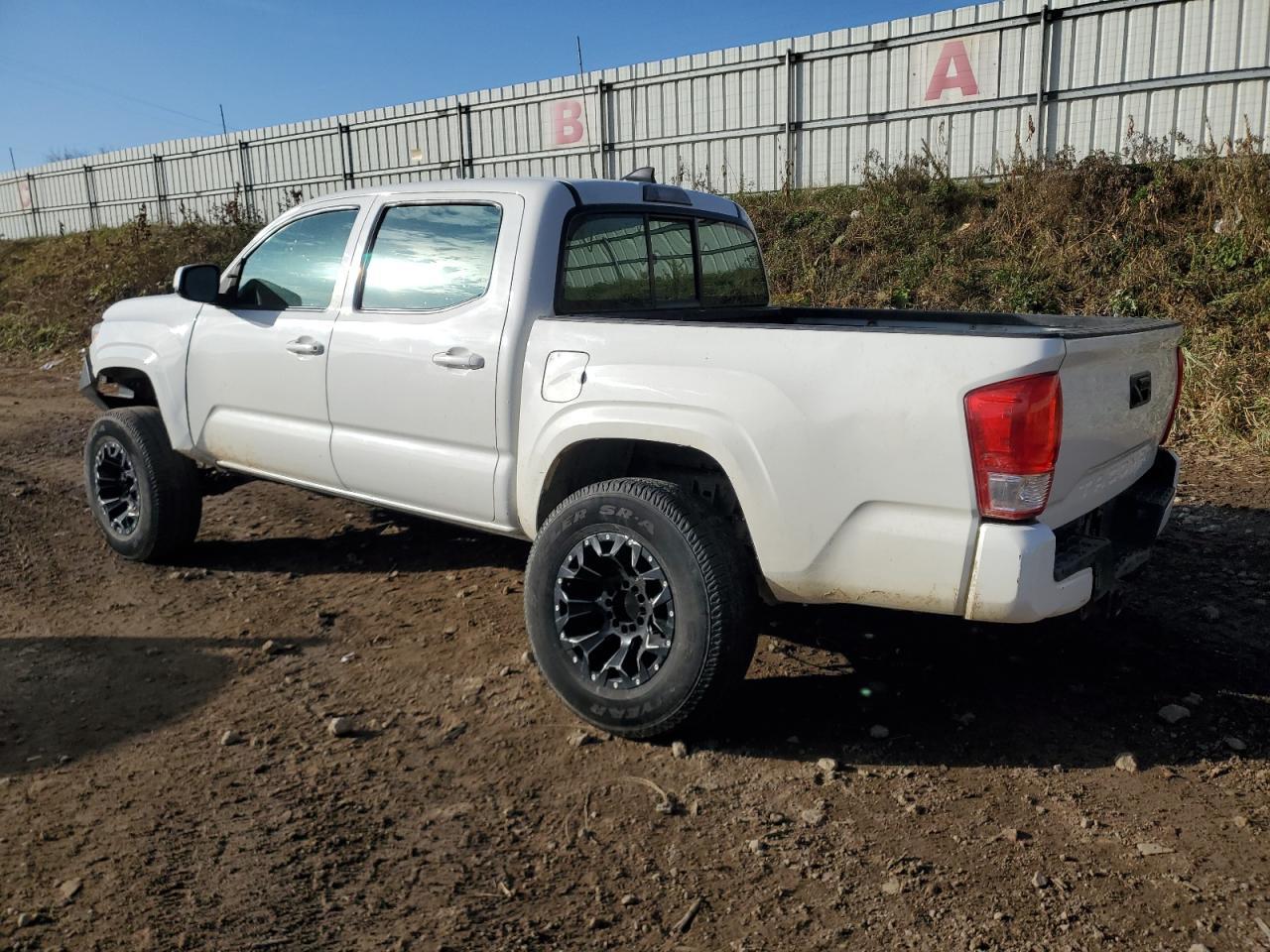 2017 TOYOTA TACOMA