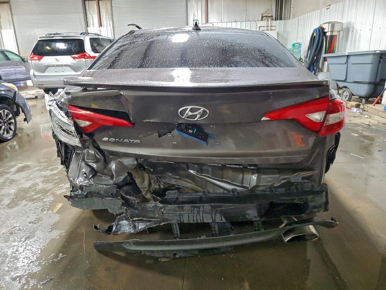 2015 HYUNDAI SONATA
