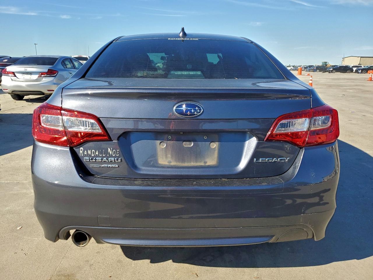 2016 SUBARU Legacy