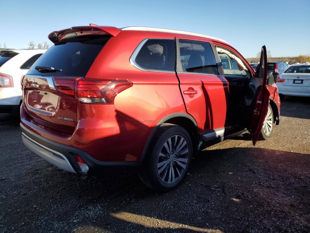 2019 MITSUBISHI outlander