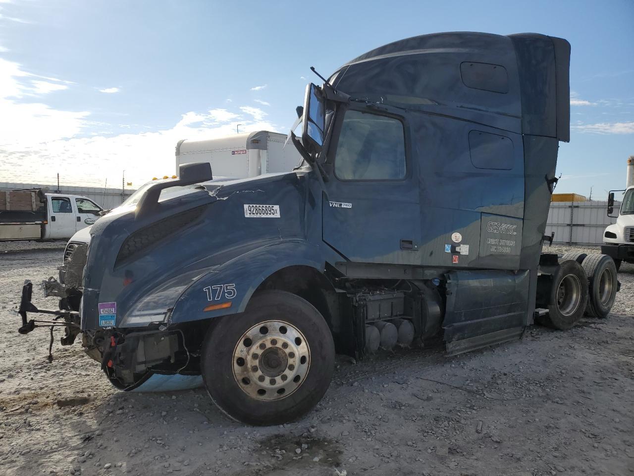 2024 VOLVO VNL