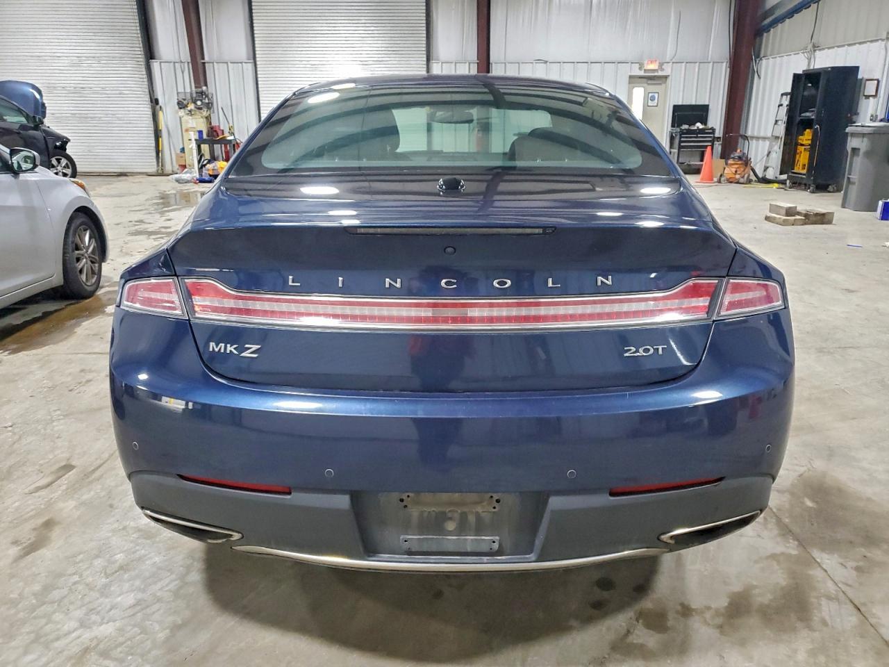 2017 LINCOLN MKZ