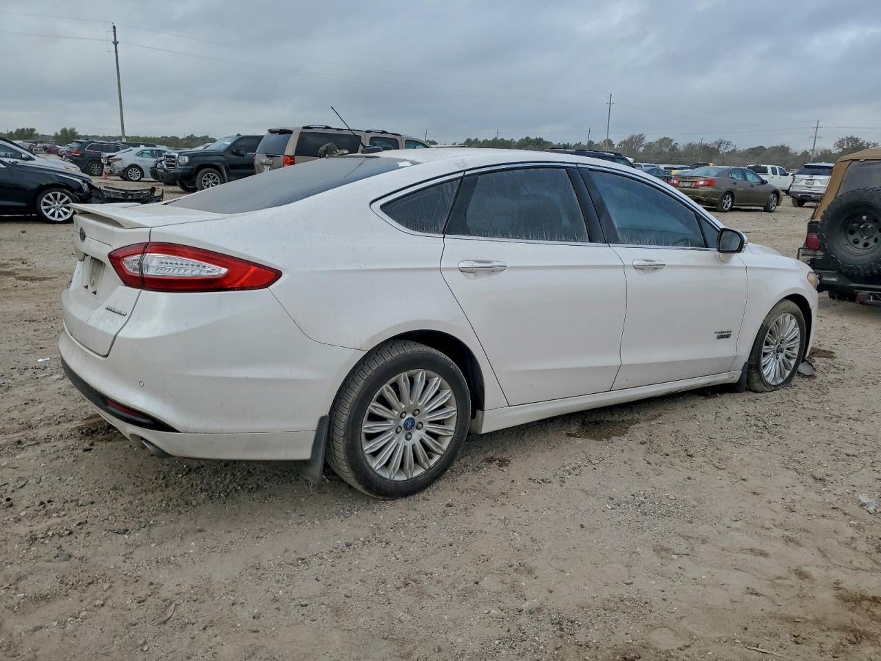 2013 FORD FUSION