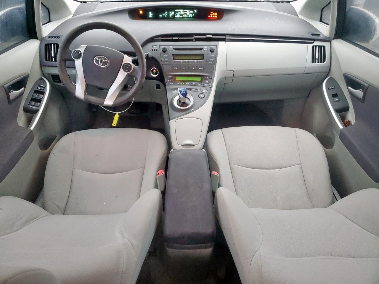 2011 TOYOTA PRIUS