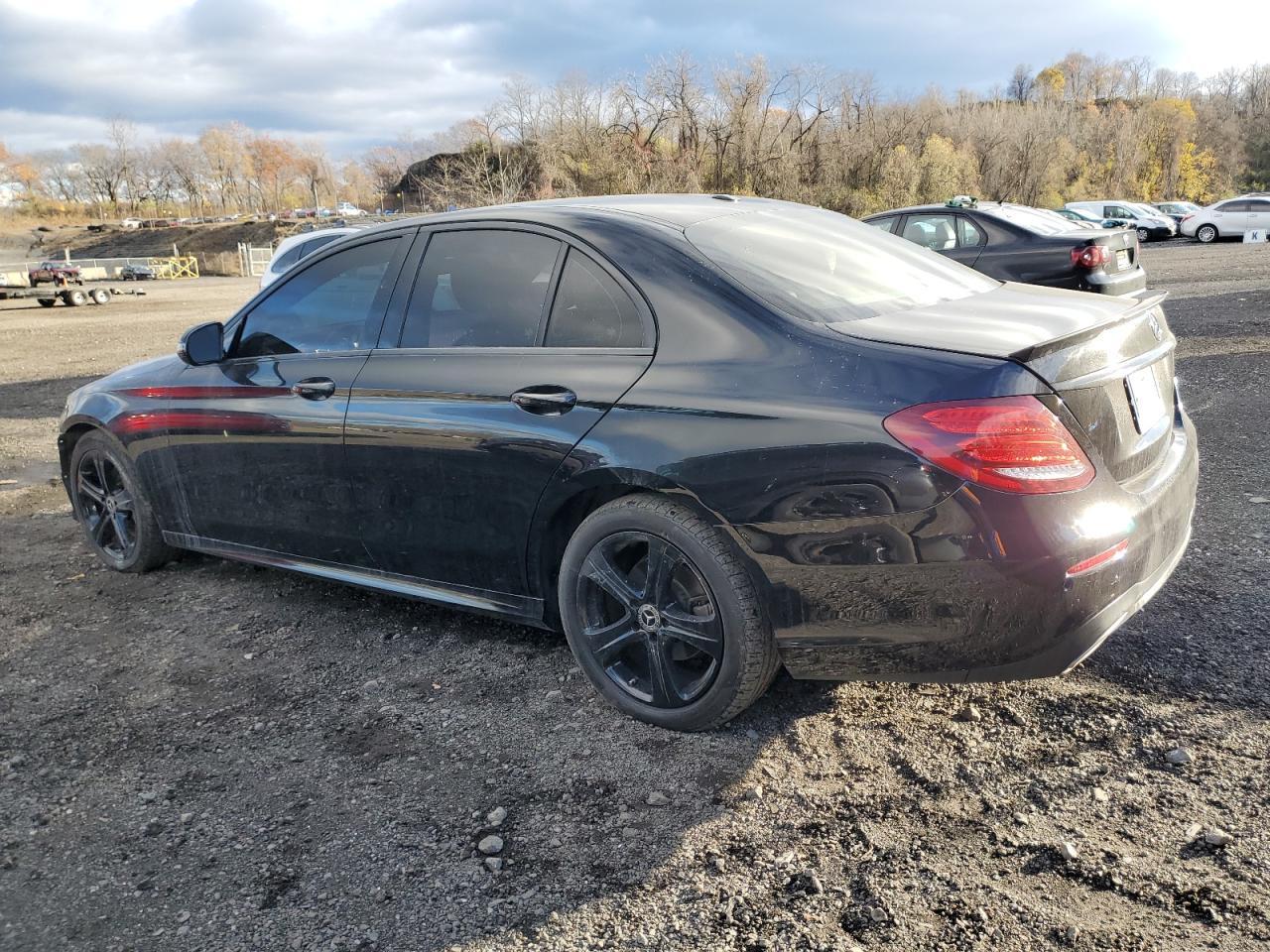 2017 MERCEDES-BENZ E-Class