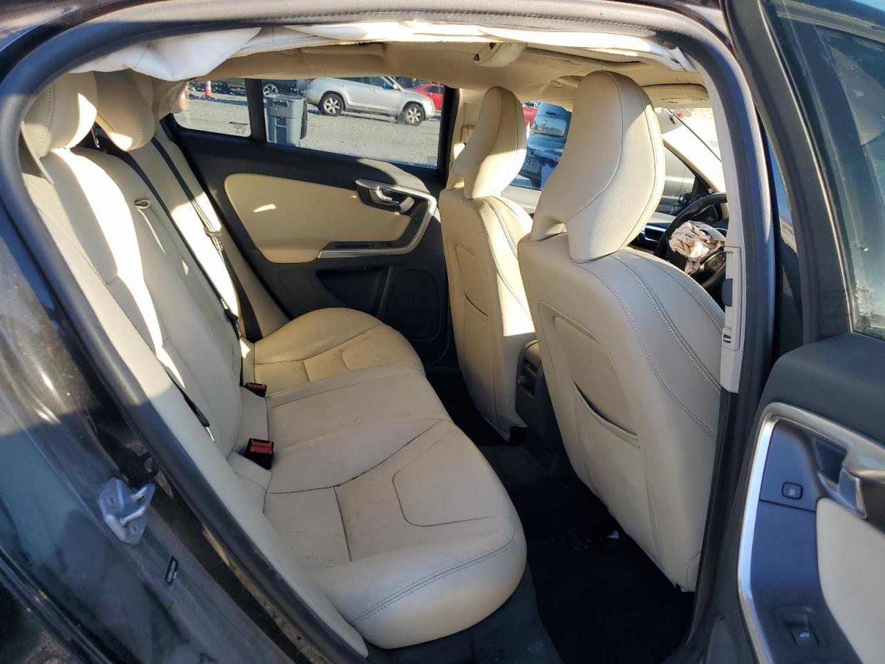2018 VOLVO S60