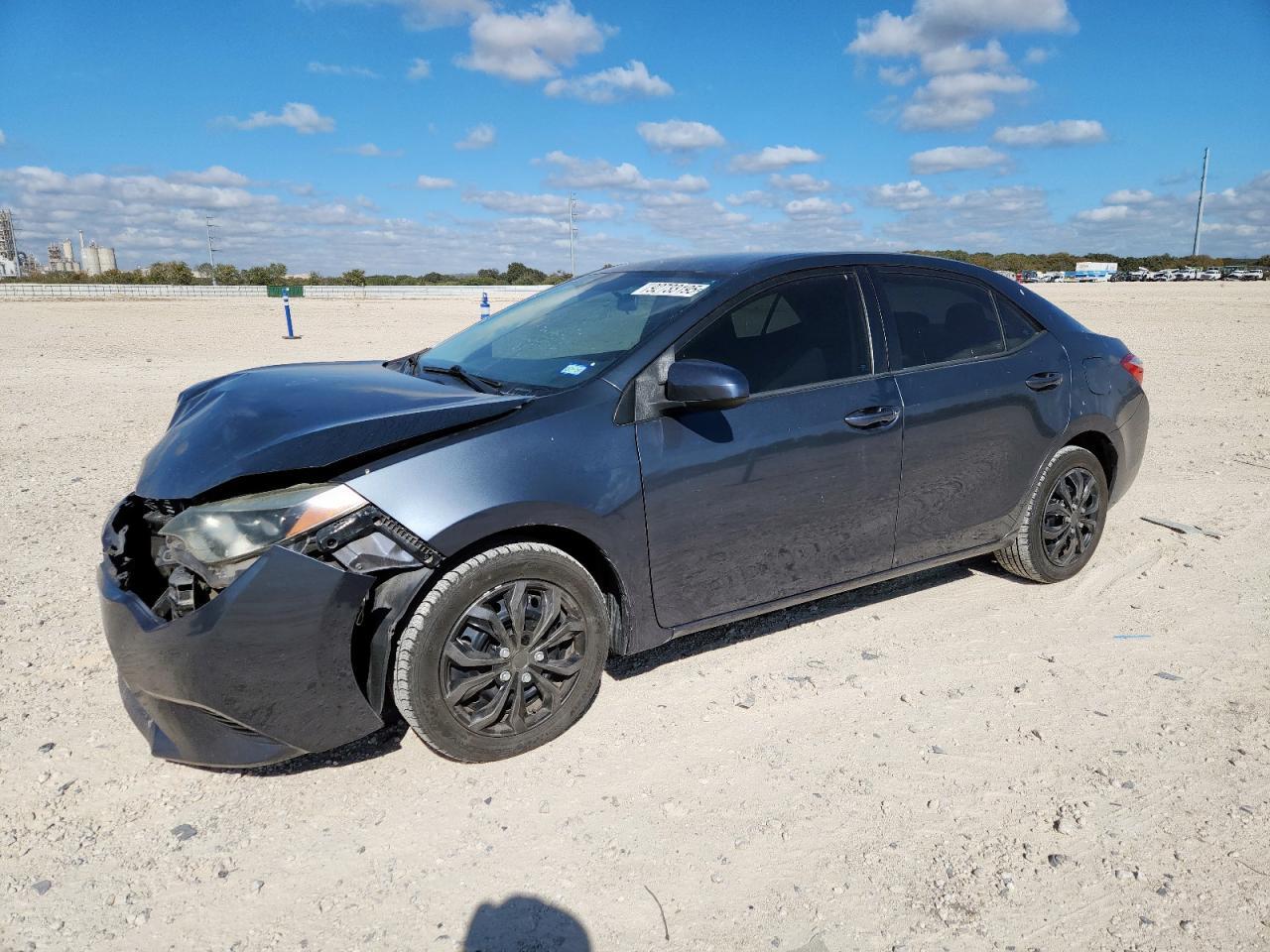 2015 TOYOTA COROLLA