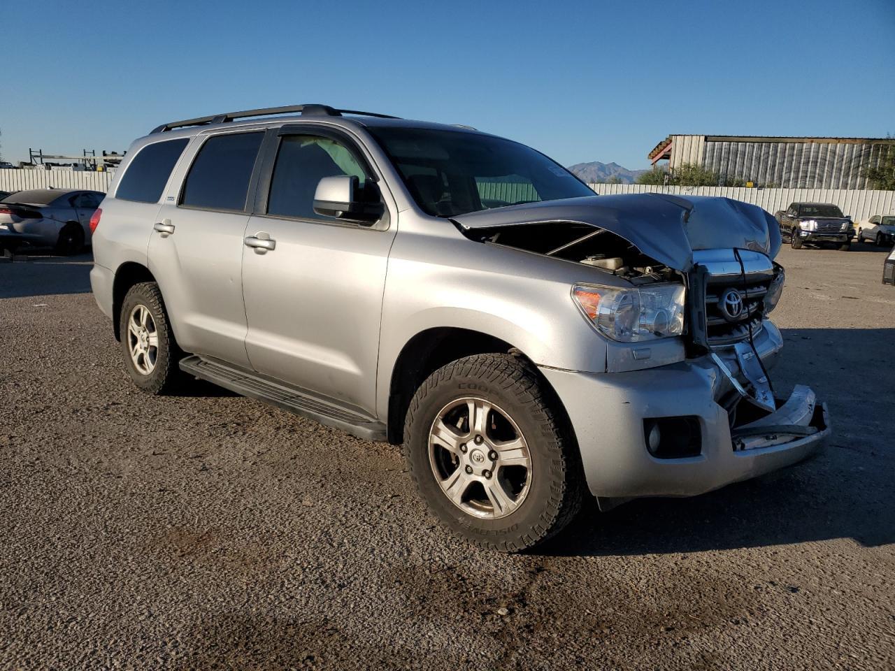 2017 TOYOTA Sequoia