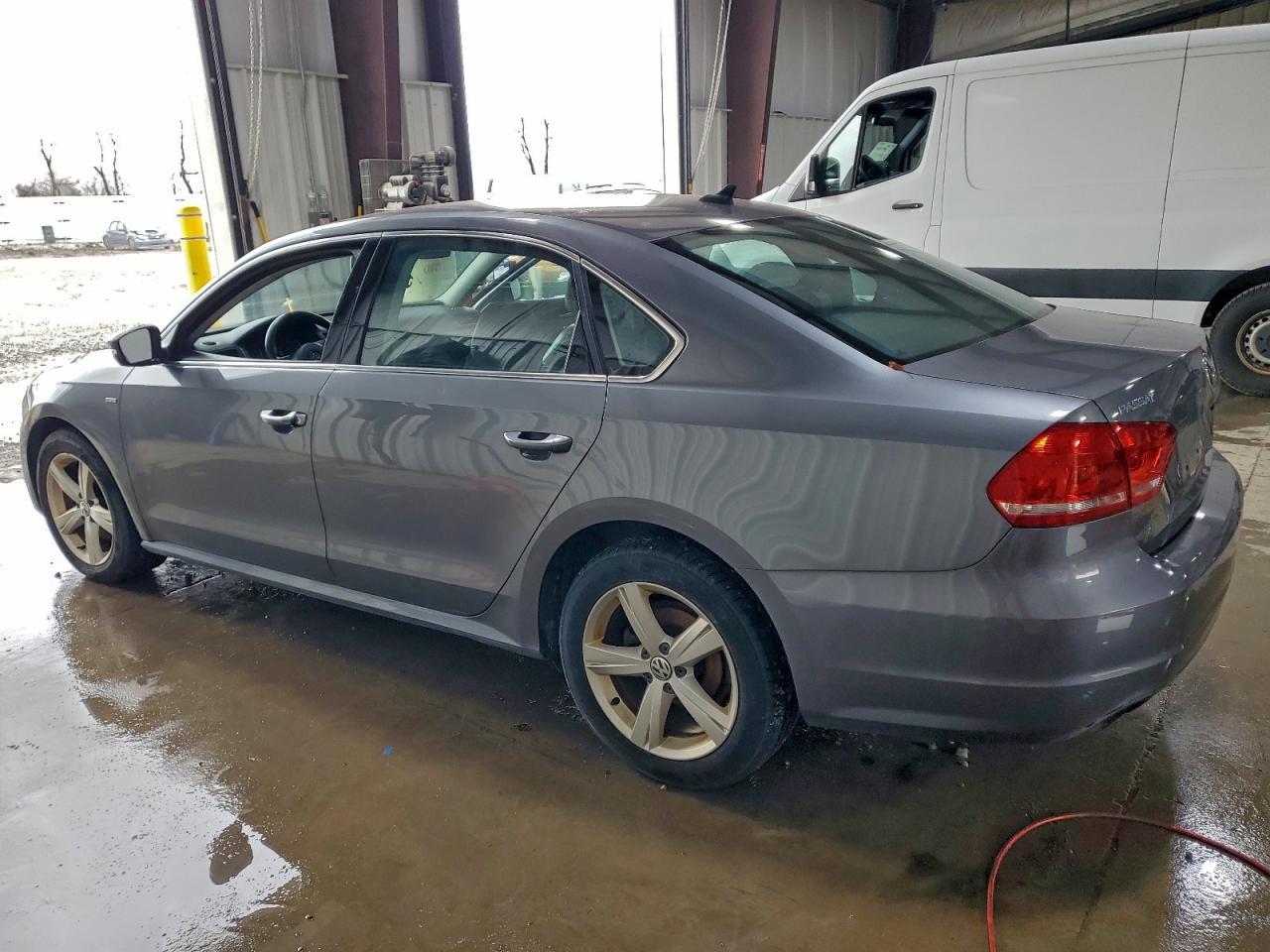 2015 VOLKSWAGEN Passat