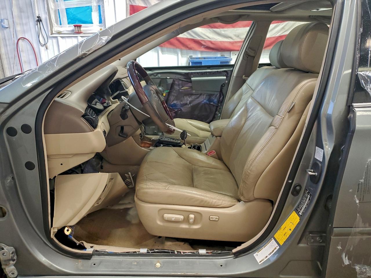 2004 LEXUS ES 330