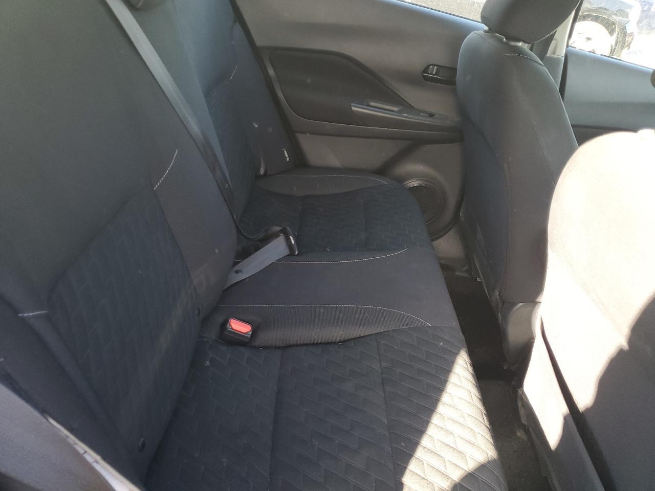 2021 NISSAN KICKS