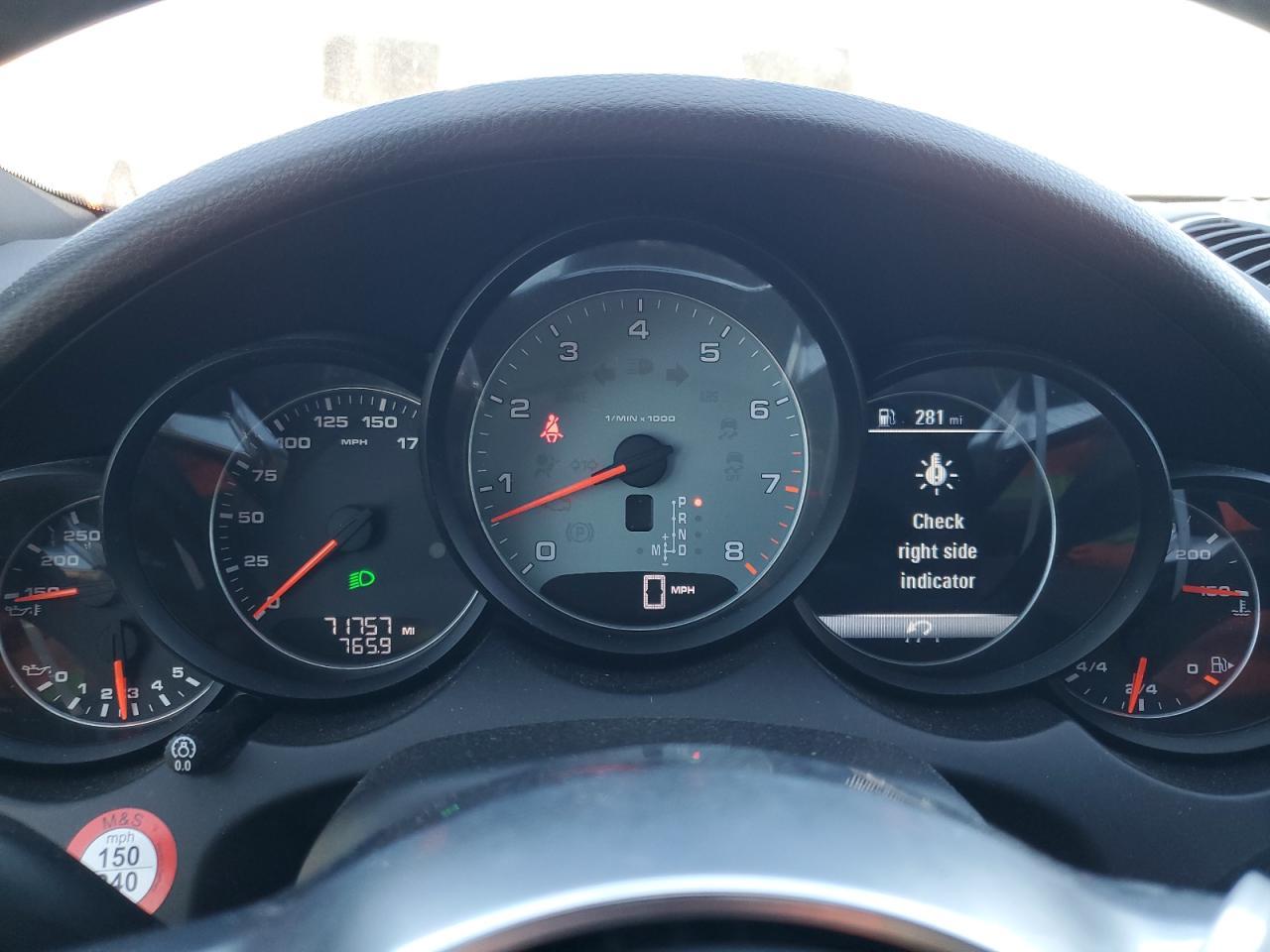 2015 PORSCHE CAYENNE