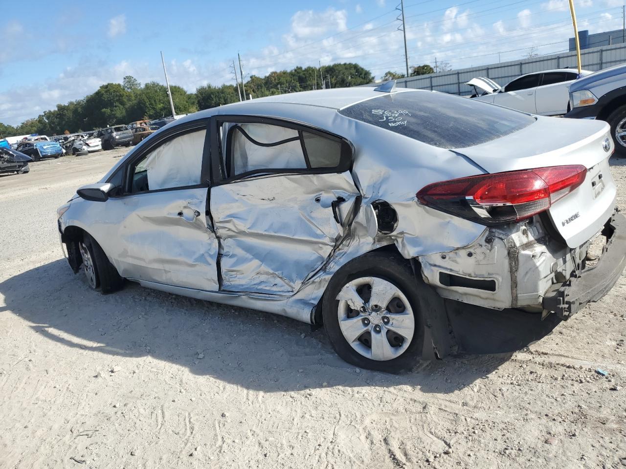2017 KIA FORTE