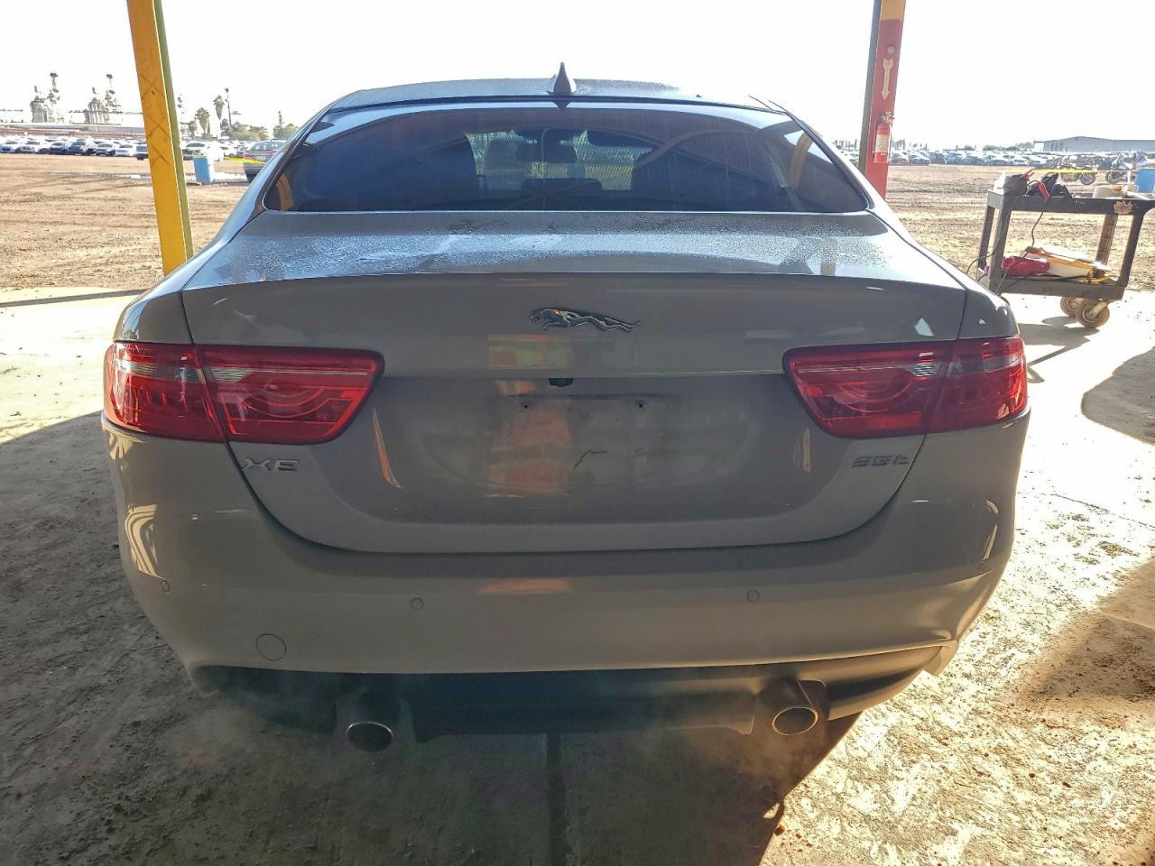 2017 JAGUAR XE