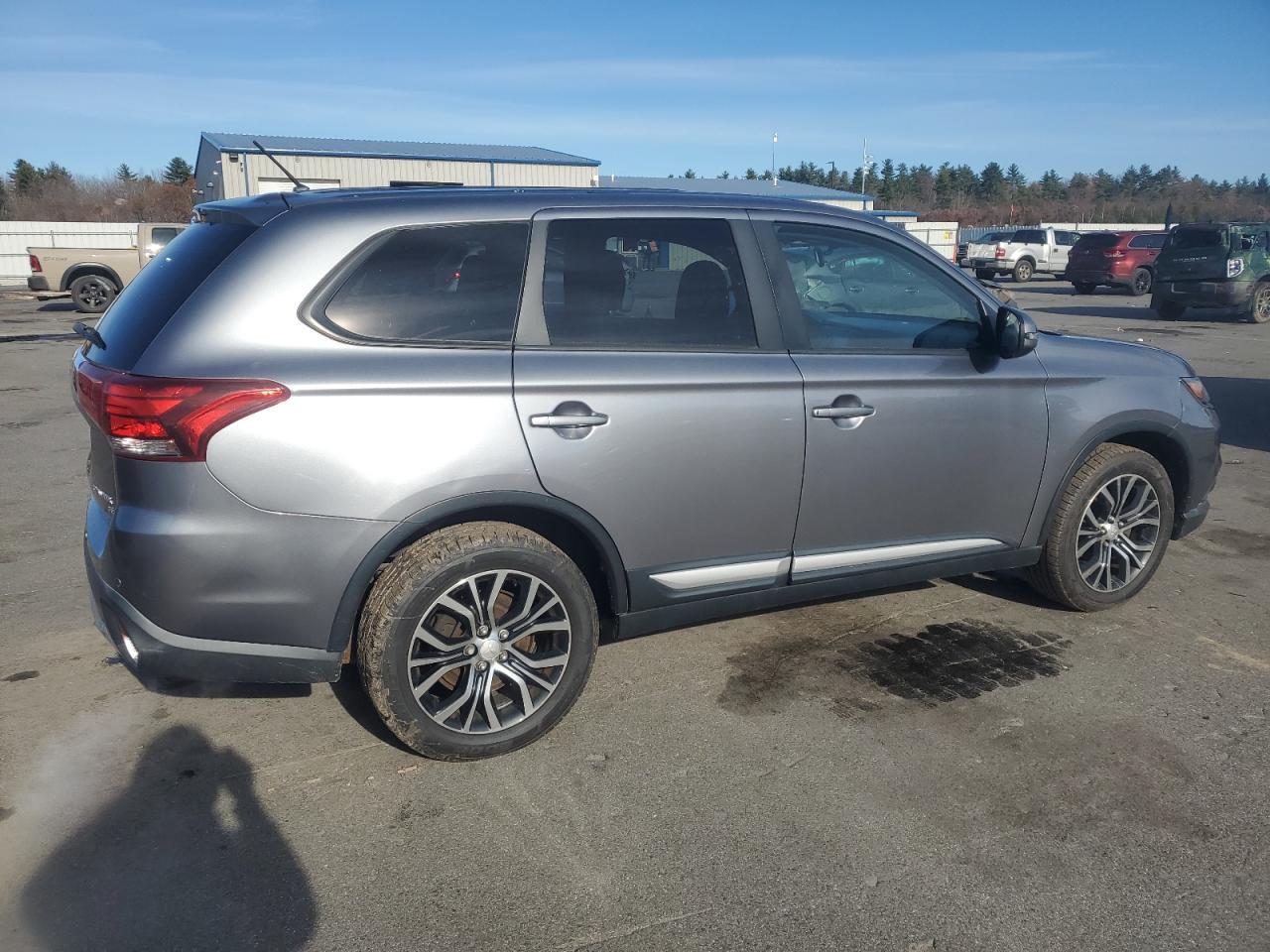 2016 MITSUBISHI outlander