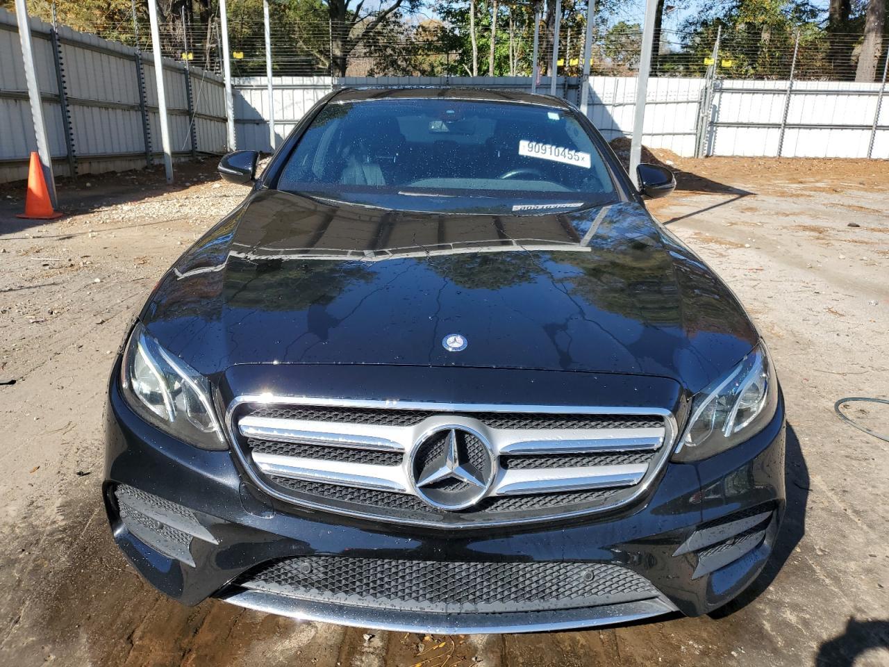 2017 MERCEDES-BENZ E-Class