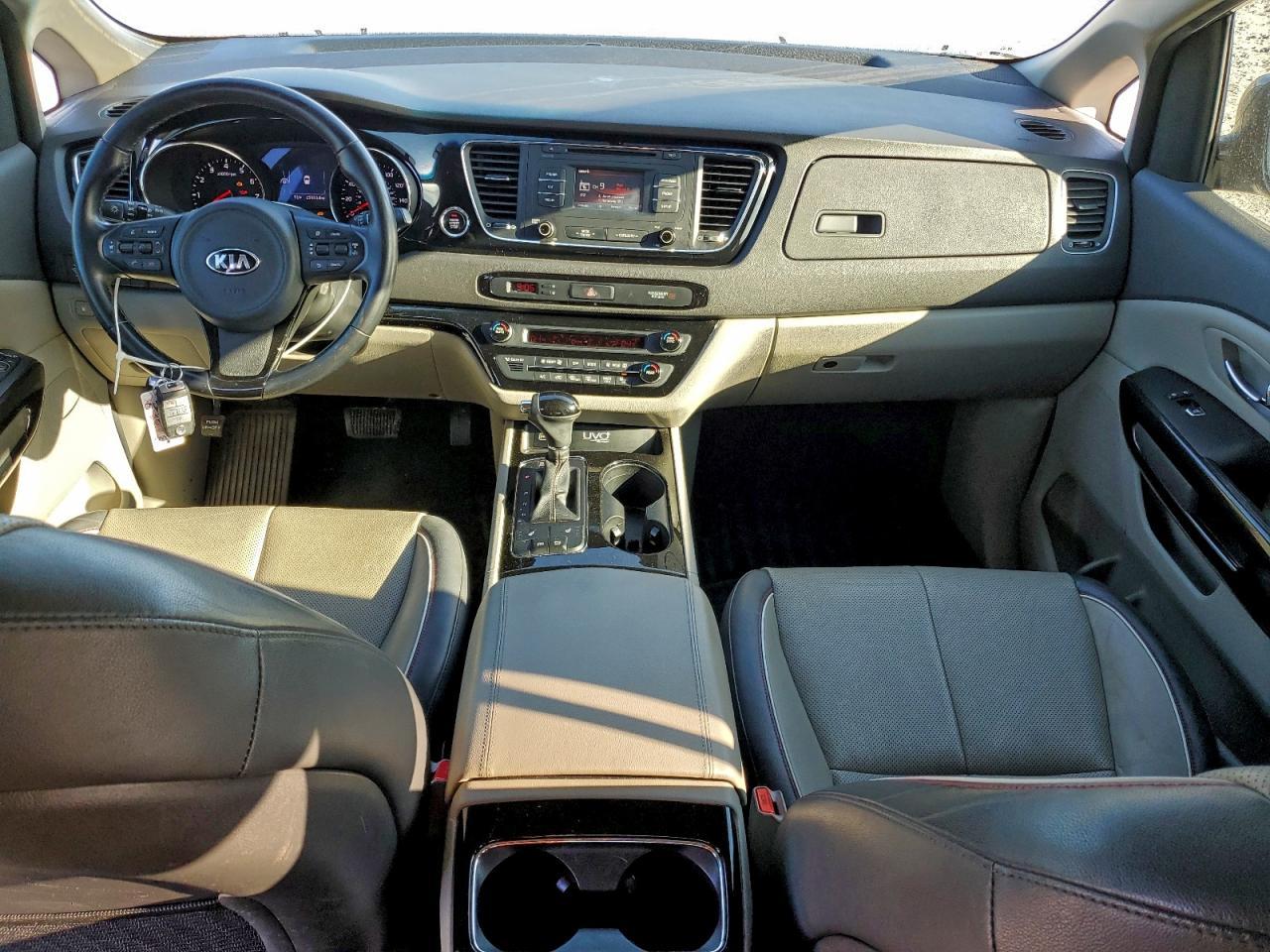 2016 KIA SEDONA