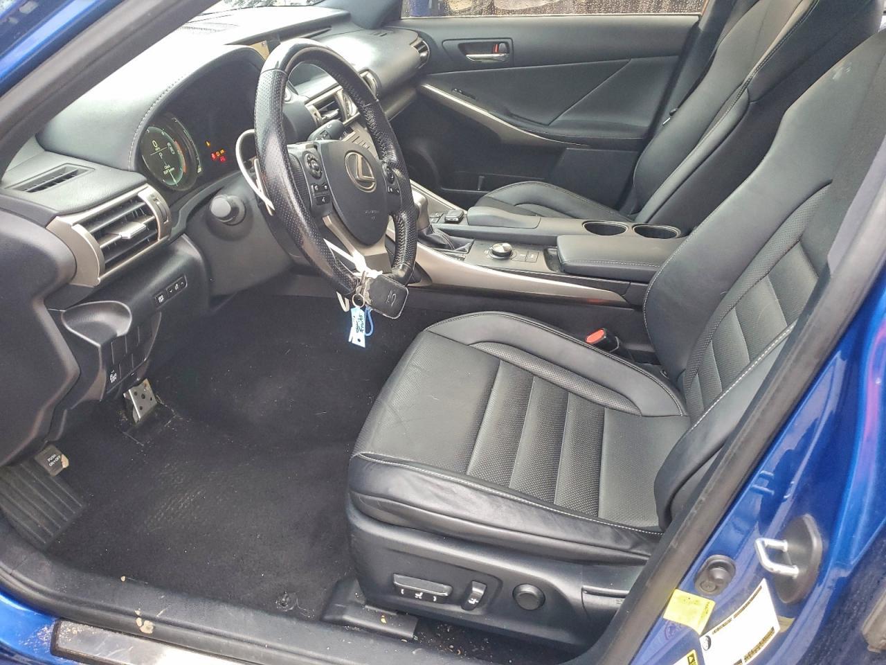 2016 LEXUS IS 300