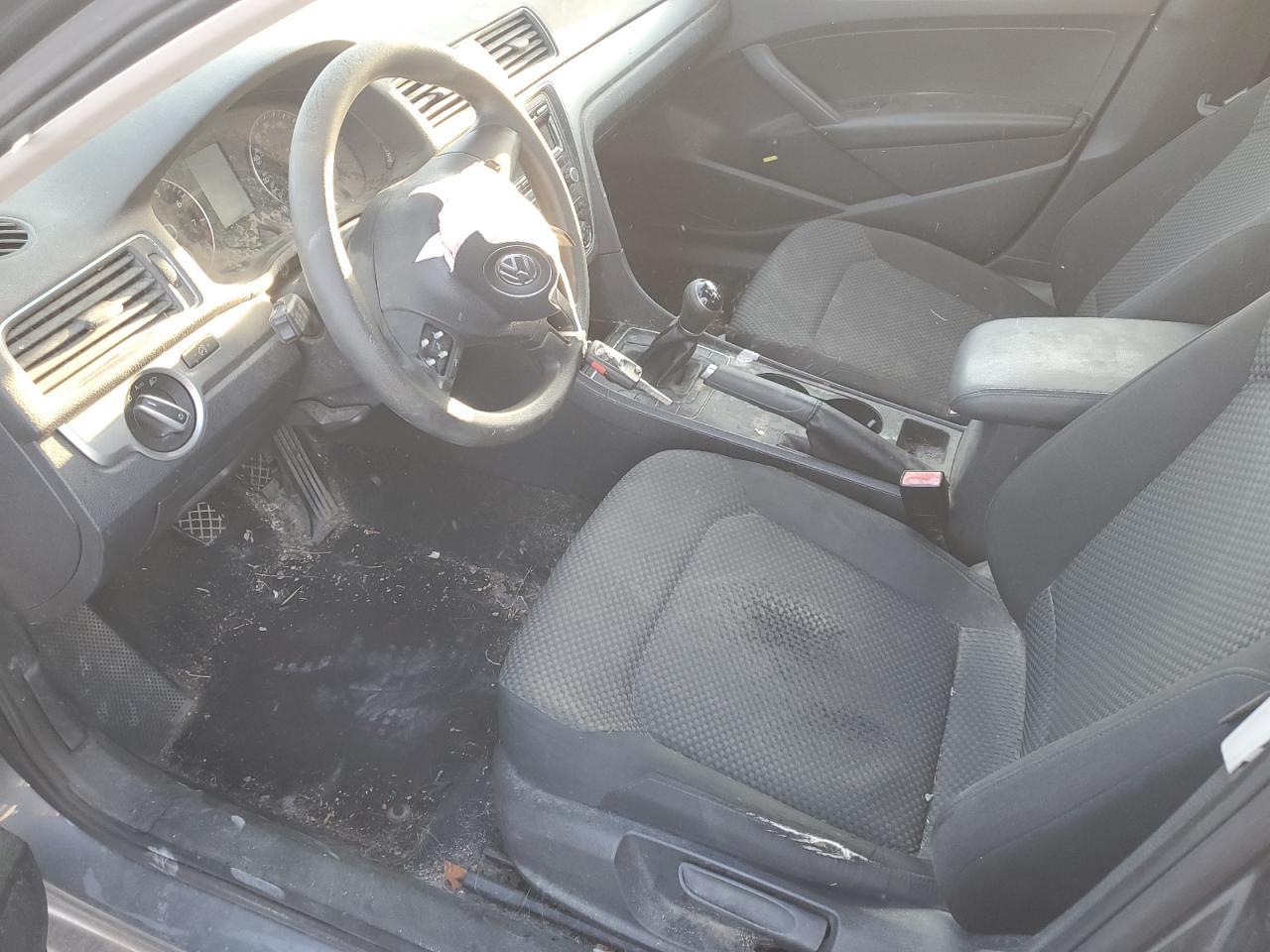 2014 VOLKSWAGEN Passat