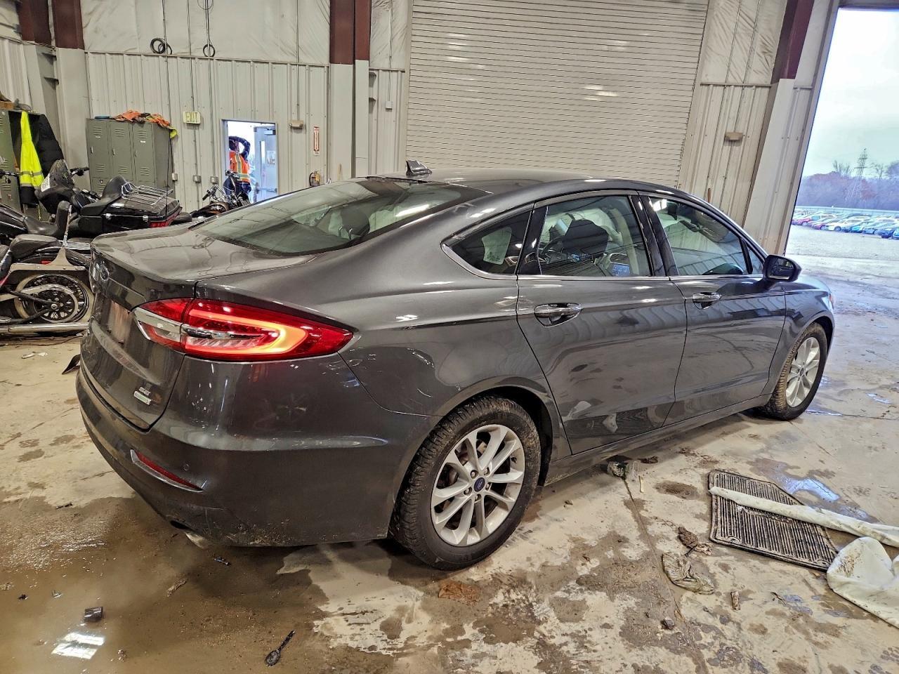 2020 FORD FUSION