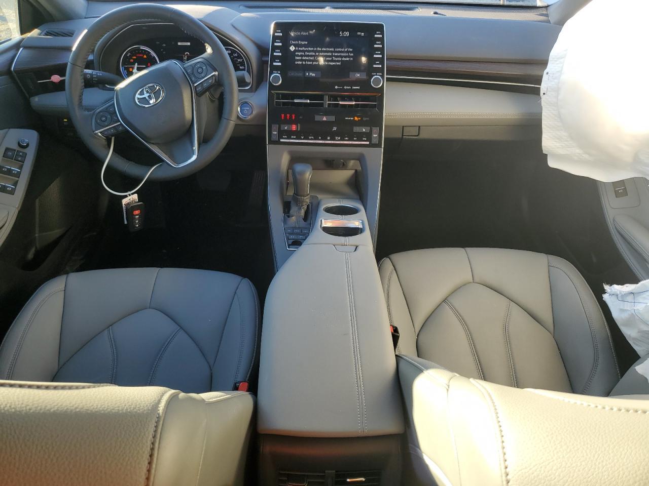 2022 TOYOTA Avalon