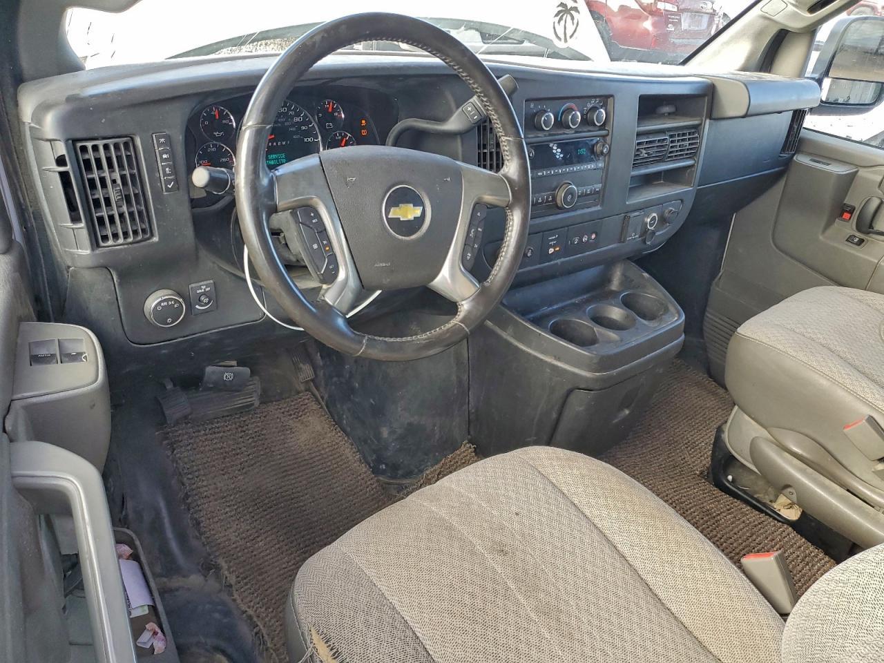 2017 CHEVROLET EXPRESS 2500