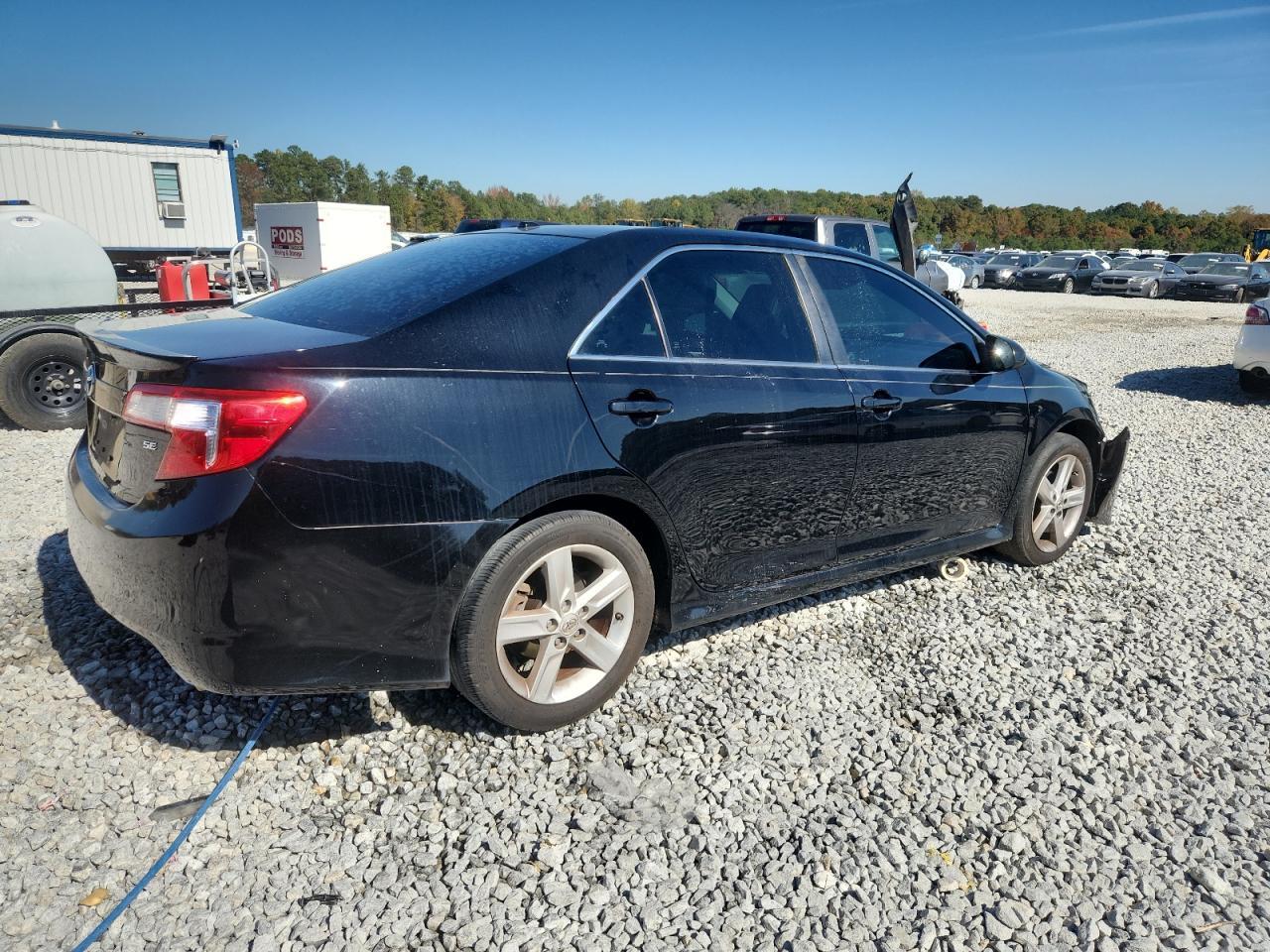 2013 TOYOTA CAMRY