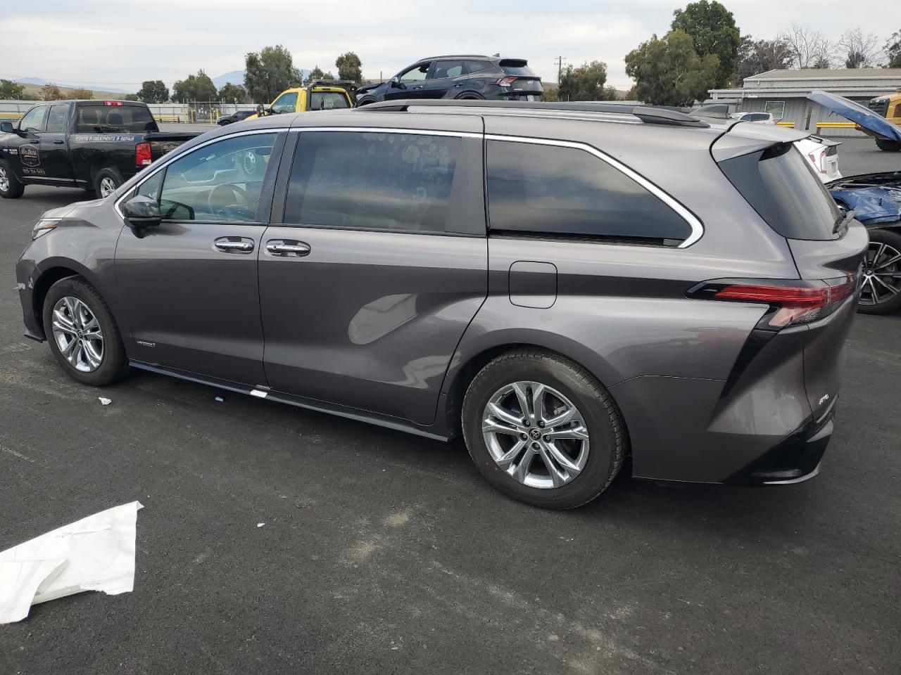 2021 TOYOTA SIENNA