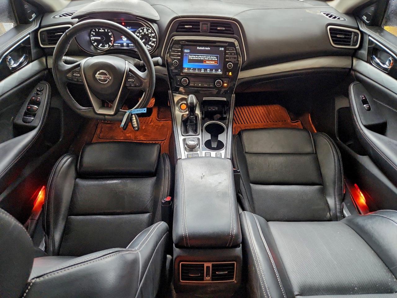 2017 NISSAN Maxima