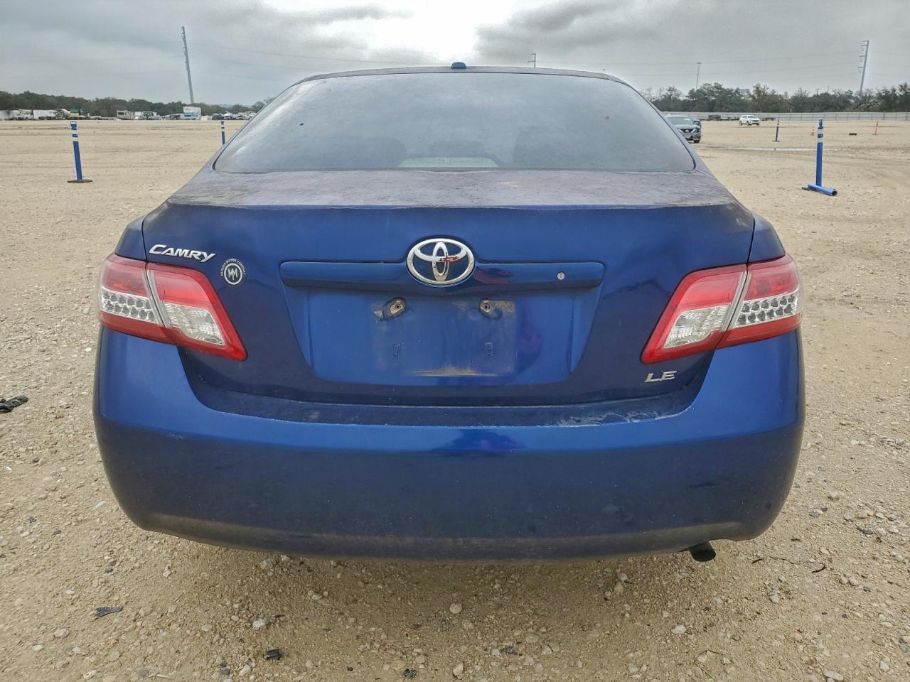2011 TOYOTA CAMRY