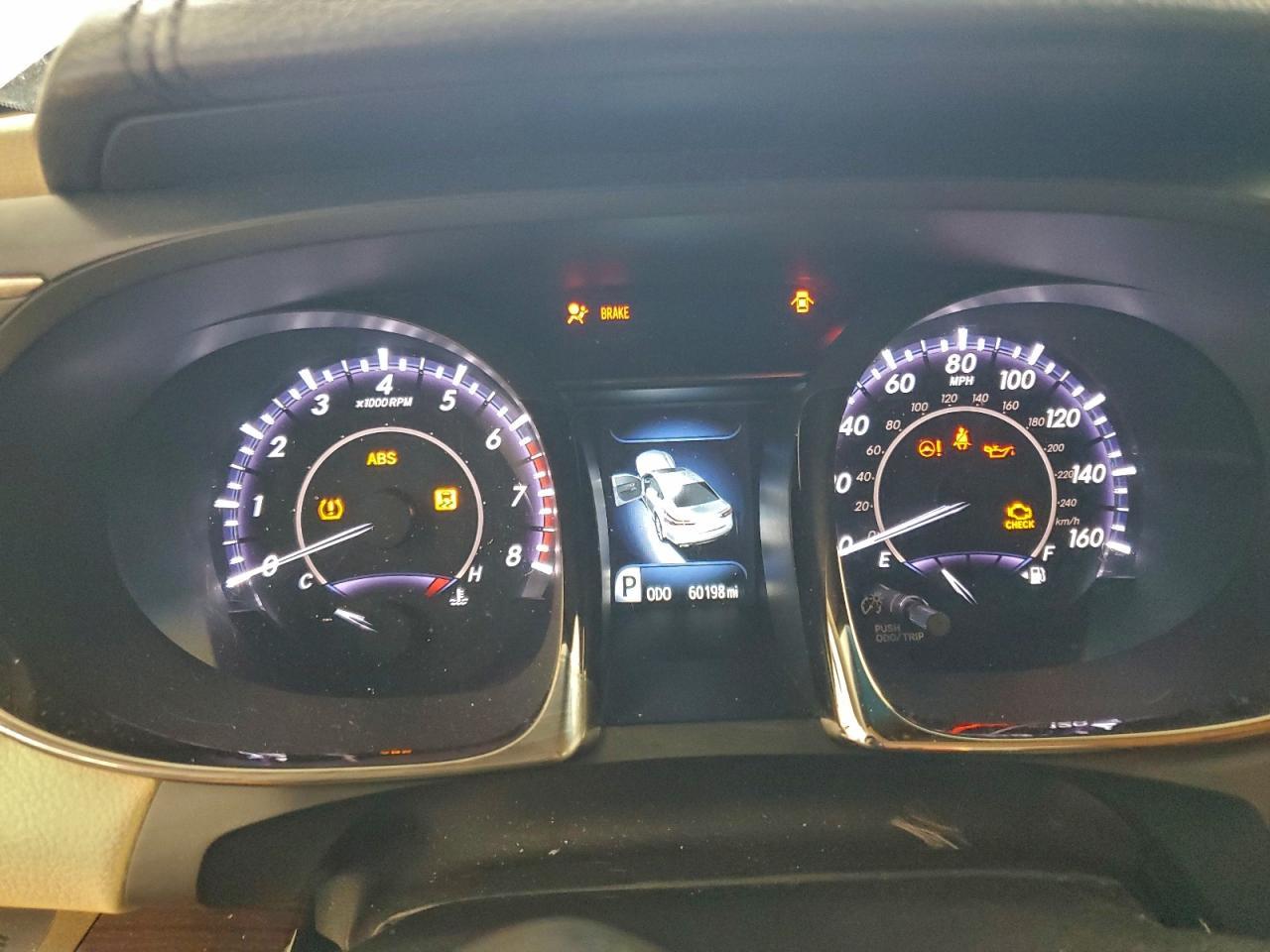2013 TOYOTA Avalon