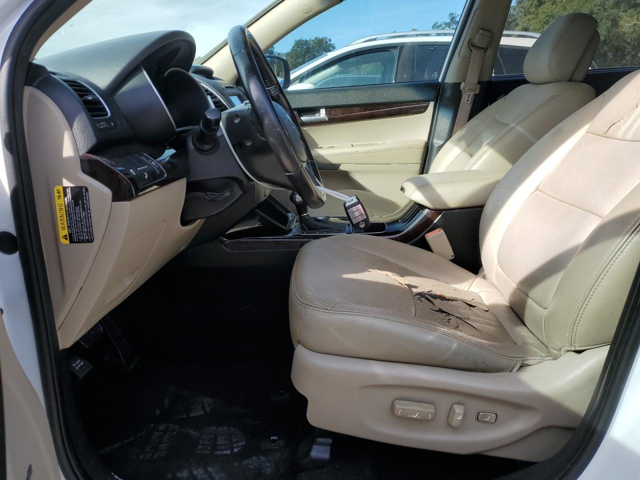 2014 KIA SORENTO