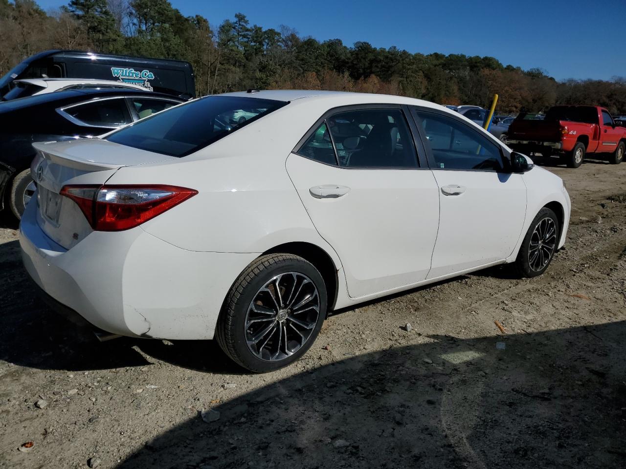 2015 TOYOTA COROLLA