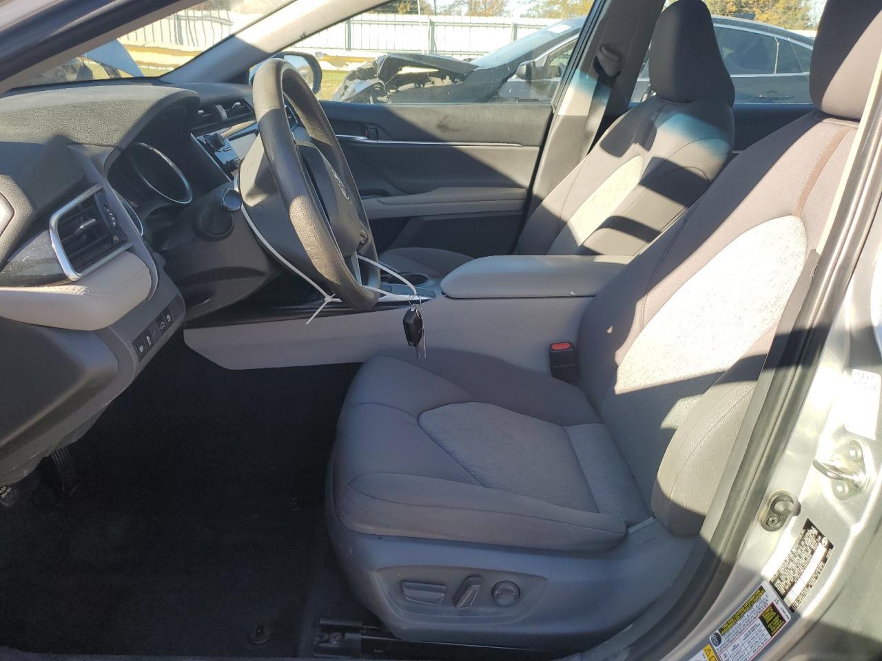 2018 TOYOTA CAMRY