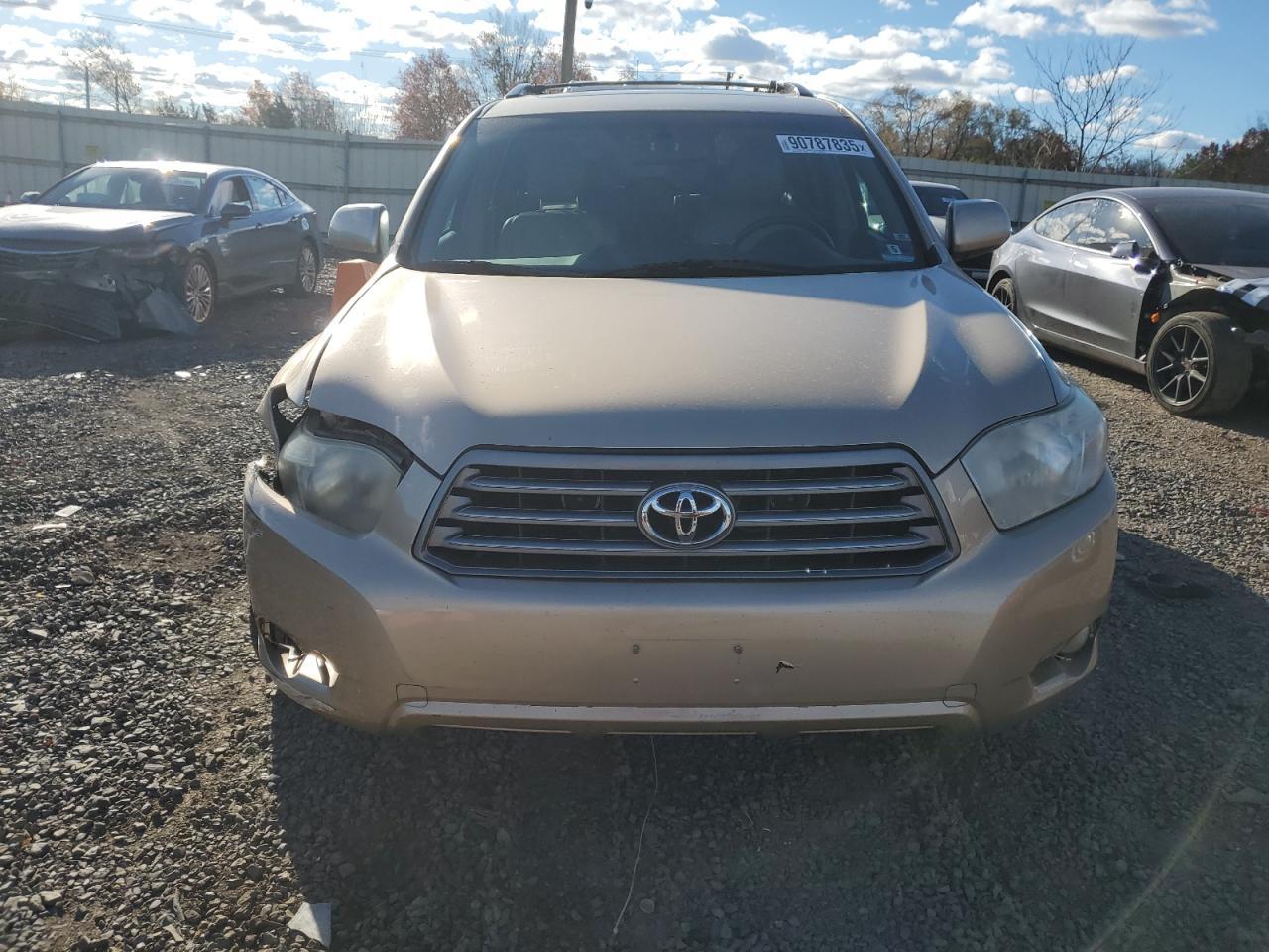 2010 TOYOTA HIGHLANDER