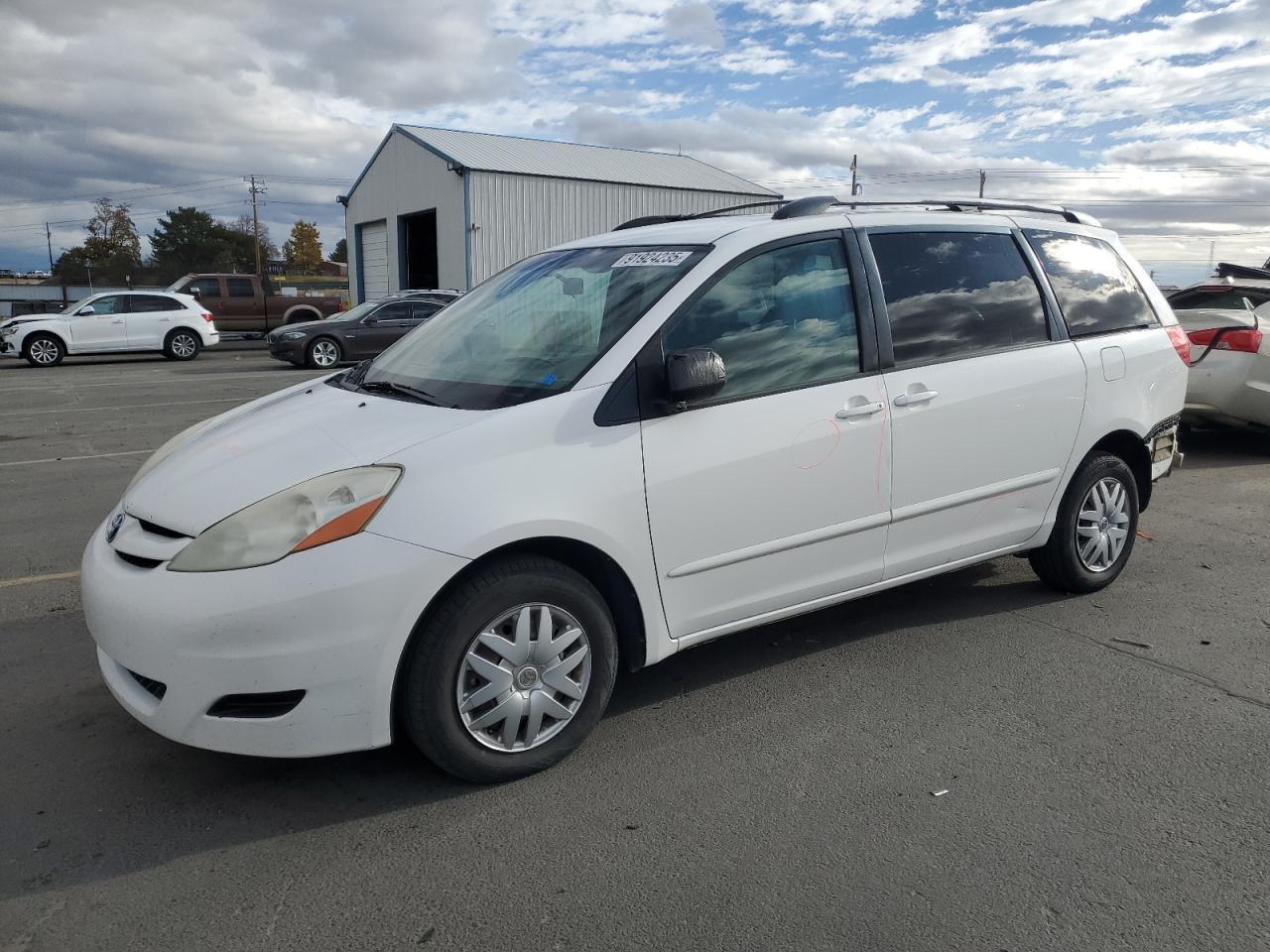 2008 TOYOTA SIENNA