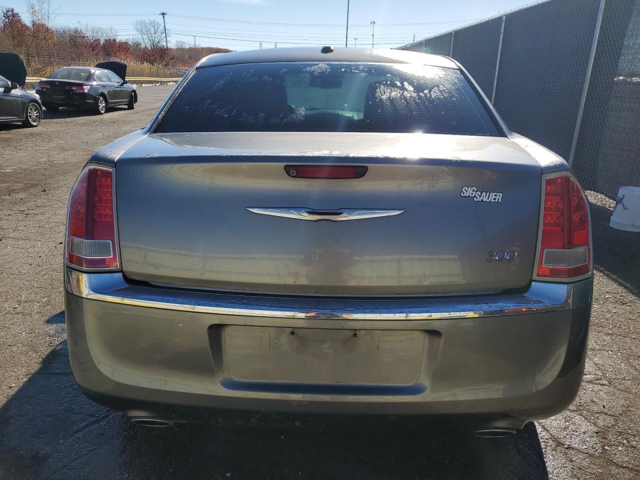 2011 CHRYSLER 300