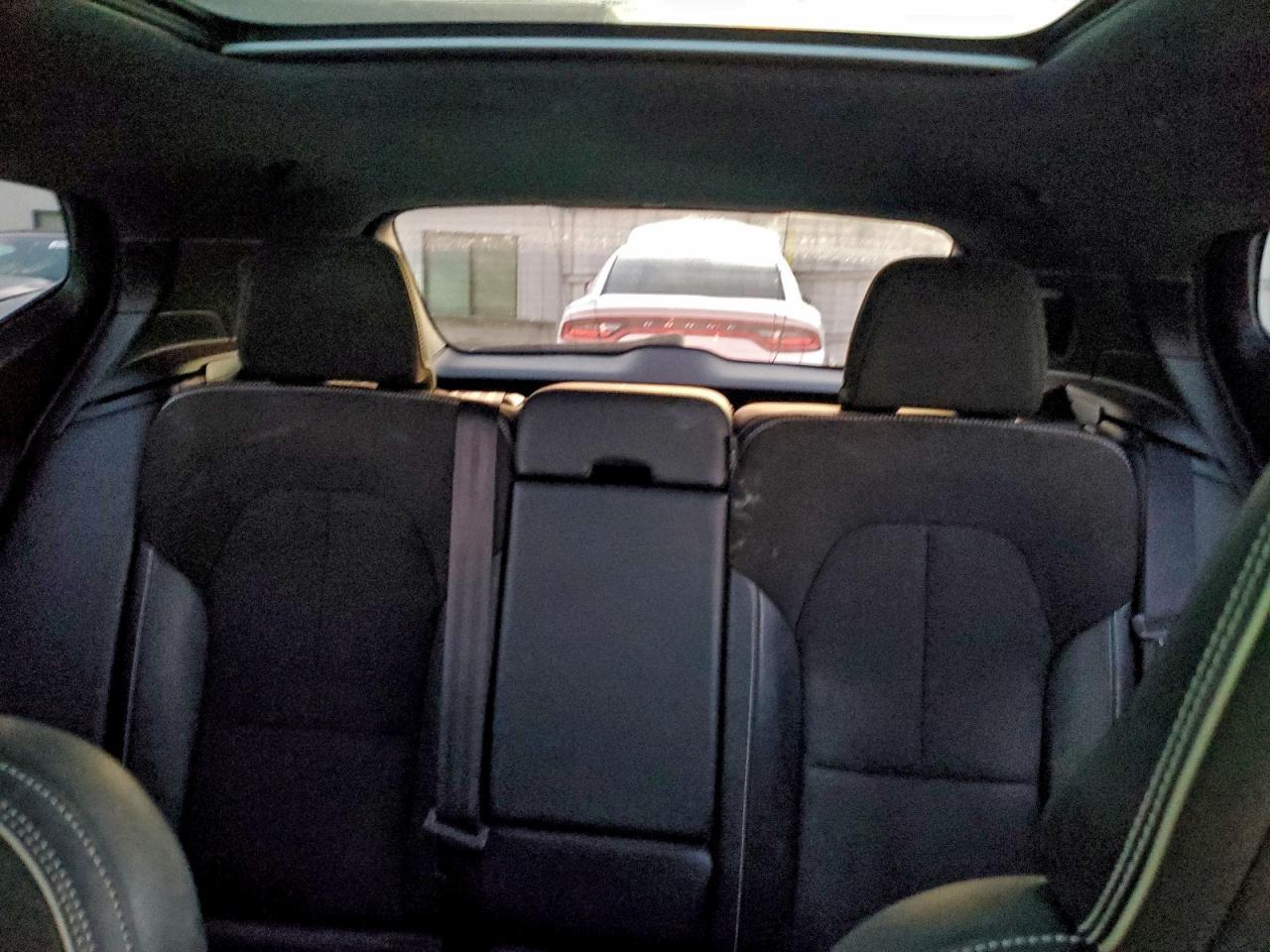 2019 VOLVO XC40