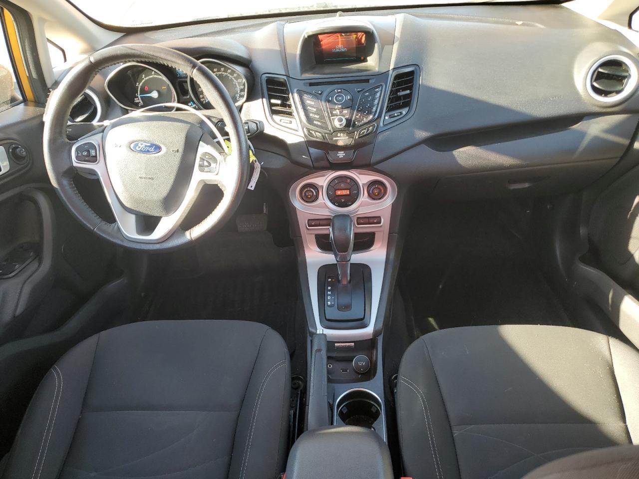 2016 FORD Fiesta