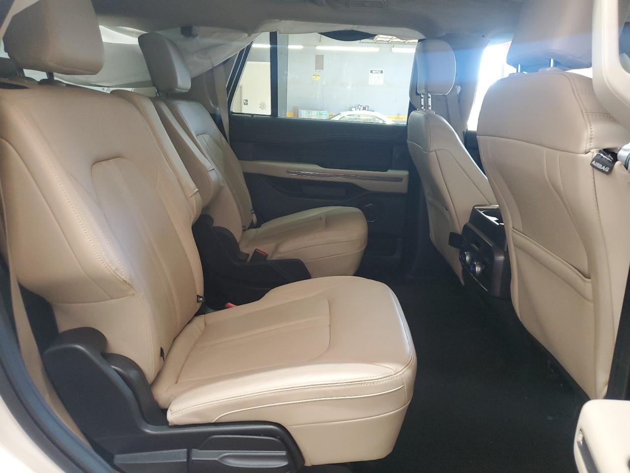2023 FORD Expedition