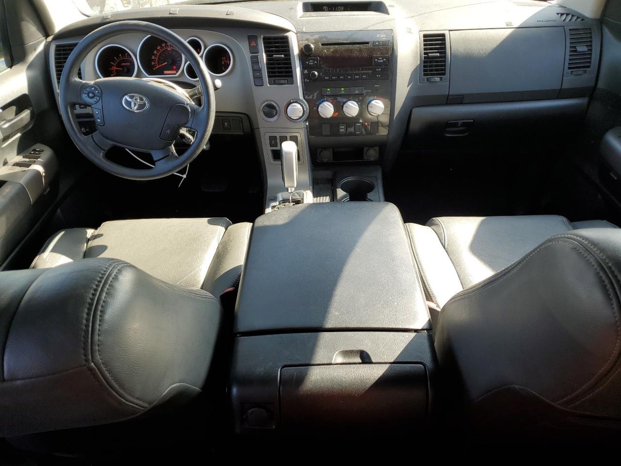 2011 TOYOTA TUNDRA