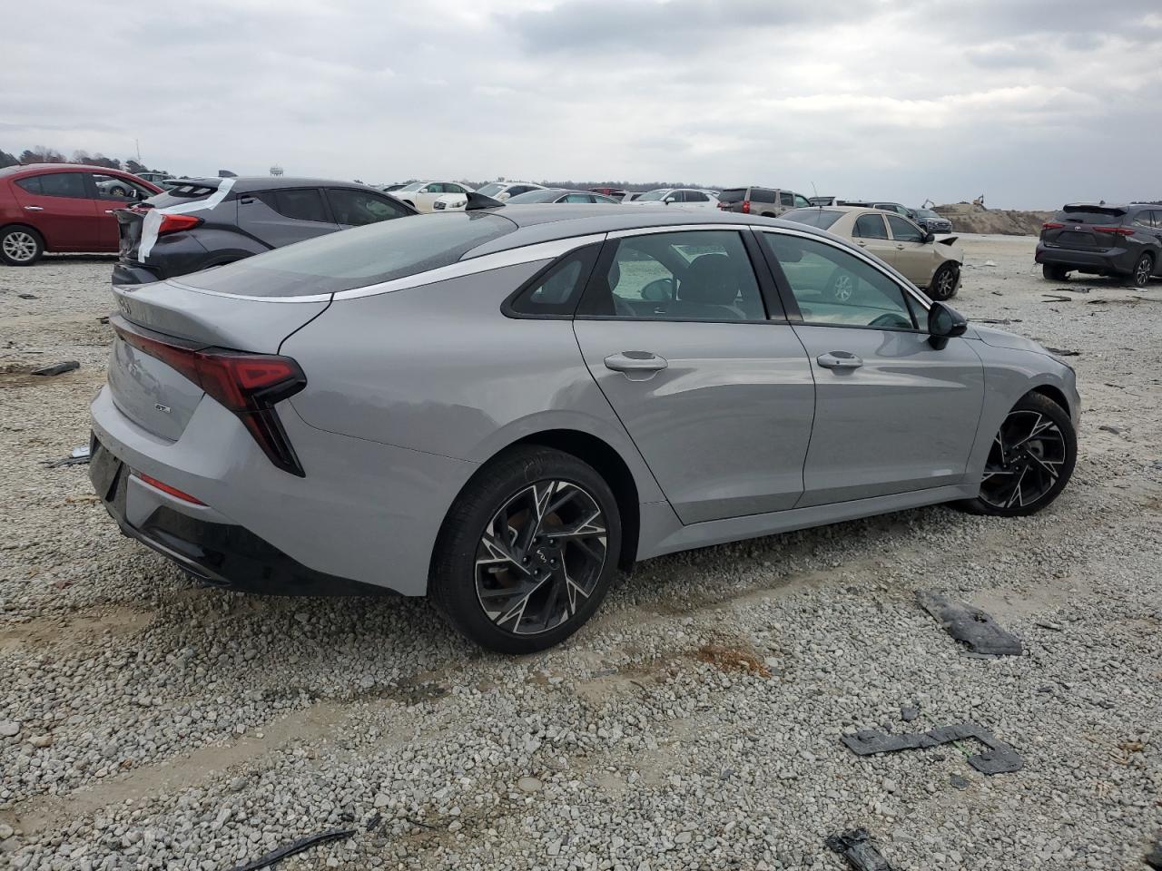 2025 KIA K5