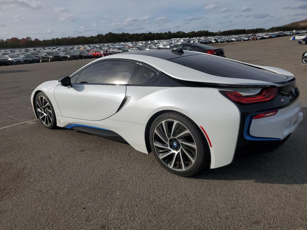 2016 BMW i8